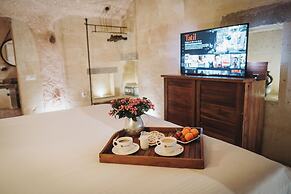 Millstone Cave Suites