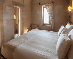 Millstone Cave Suites