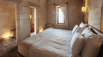 Millstone Cave Suites