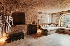 Millstone Cave Suites