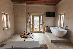 Millstone Cave Suites