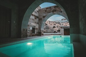 Millstone Cave Suites
