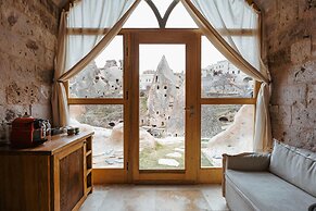 Millstone Cave Suites