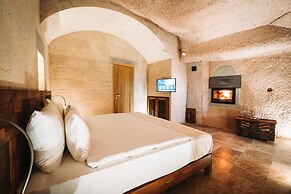 Millstone Cave Suites