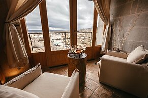 Millstone Cave Suites