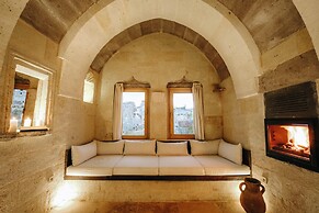 Millstone Cave Suites