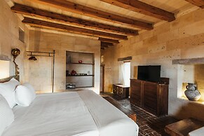 Millstone Cave Suites