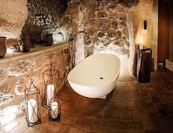 Millstone Cave Suites