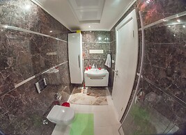 Moda Marine Apartments