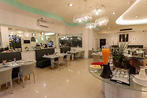 Paseo Premiere Hotel