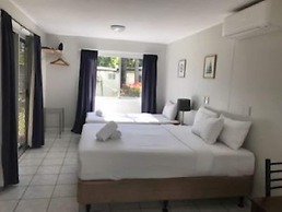 Bush Village Holiday Cabins