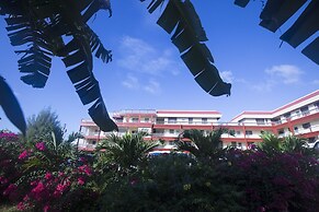 Beach Garden Hotel