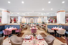 Side Story Resort & Spa