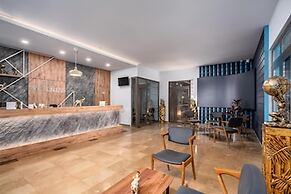 Side Story Resort & Spa