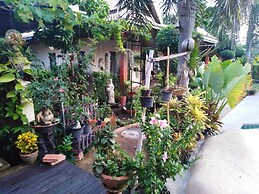 Baan Tropicana