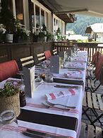 Hotel Le Grand Chalet Favre
