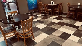 Baymont by Wyndham Grand Forks