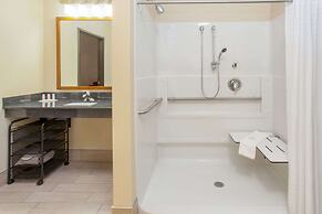 Baymont by Wyndham Grand Forks