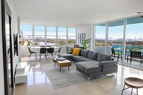 Seacoast Suites on Miami Beach
