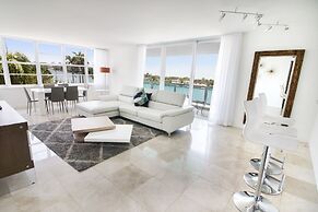 Seacoast Suites on Miami Beach