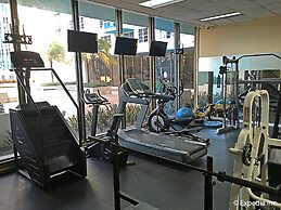 Seacoast Suites on Miami Beach