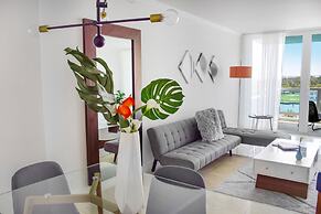 Seacoast Suites on Miami Beach