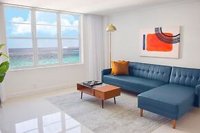 Seacoast Suites on Miami Beach