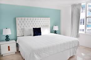 Seacoast Suites on Miami Beach