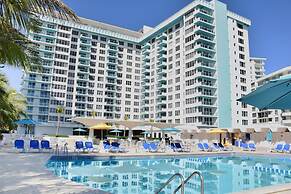 Seacoast Suites on Miami Beach