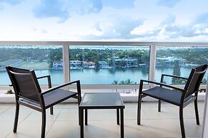 Seacoast Suites on Miami Beach