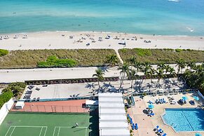 Seacoast Suites on Miami Beach