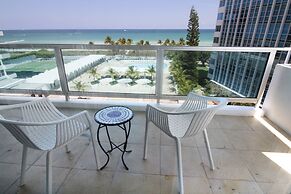 Seacoast Suites on Miami Beach