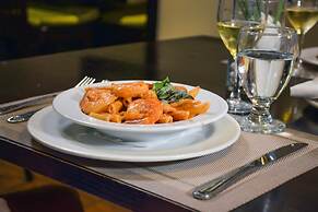 Seacoast Suites on Miami Beach