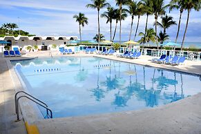 Seacoast Suites on Miami Beach