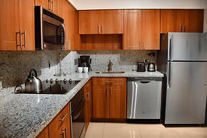 Seacoast Suites on Miami Beach