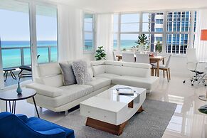 Seacoast Suites on Miami Beach