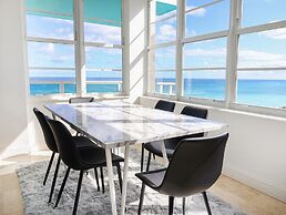 Seacoast Suites on Miami Beach