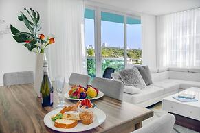 Seacoast Suites on Miami Beach