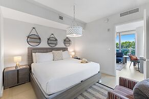 Dharma Home Suites Miami at Monte Carlo