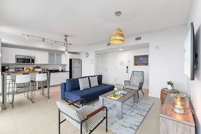 Dharma Home Suites Miami at Monte Carlo