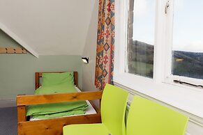 YHA Ravenstor - Hostel