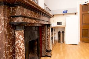 YHA Ravenstor - Hostel