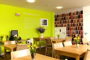 YHA South Downs - Hostel