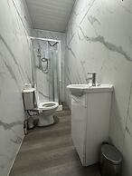 OYO Weaste Hotel