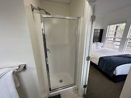 The Wellington Hotel & Suites Oceanblock