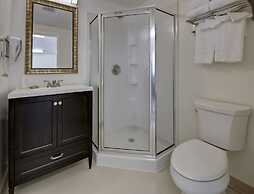 The Wellington Hotel & Suites Oceanblock