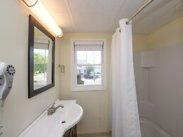 The Wellington Hotel & Suites Oceanblock