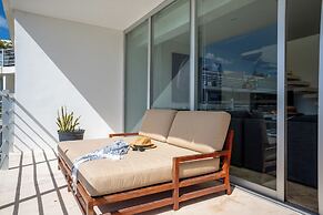 Magia Beachside by Bric