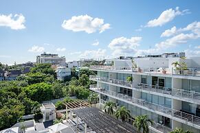 Magia Beachside by Bric