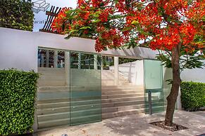 Magia Beachside by Bric